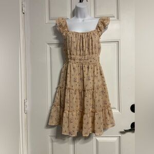 T31a- NO COMMENT Beige Floral COQUETTE Ruched BABY DOLL Midi Dress